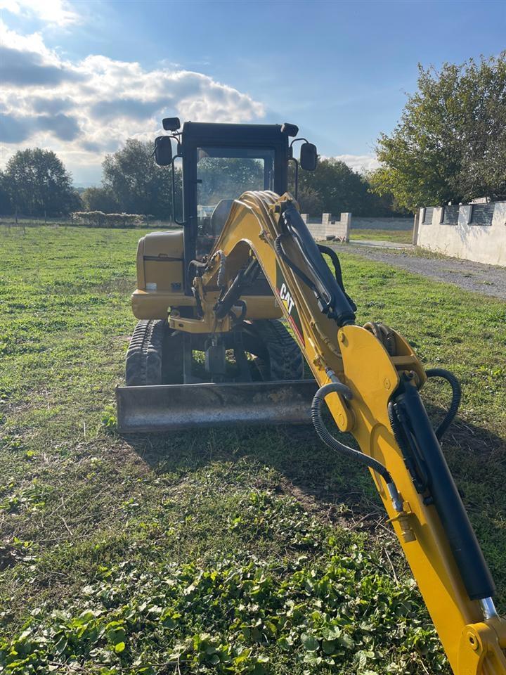 CATERPILLAR-303-5