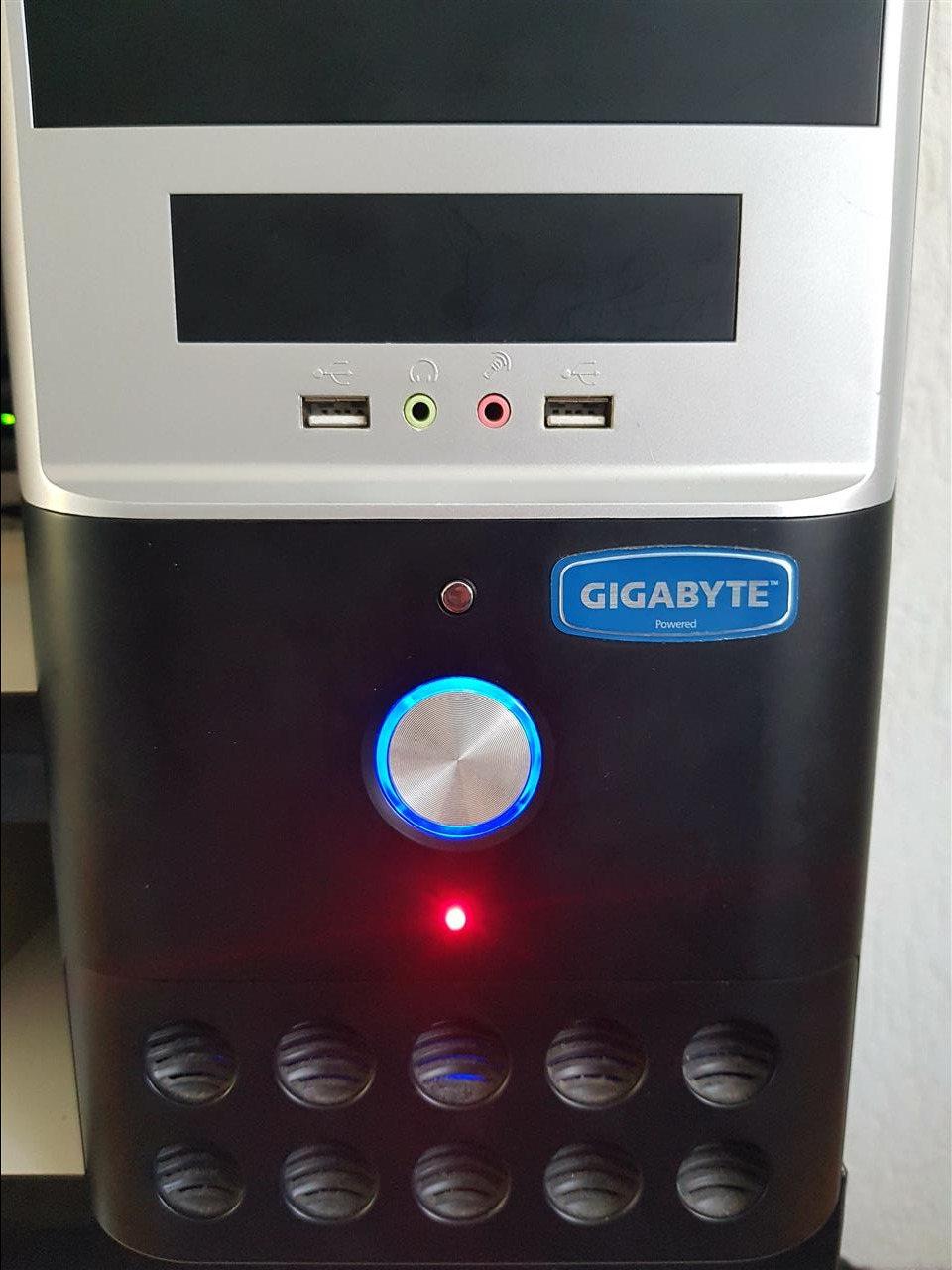 GIGABYTE