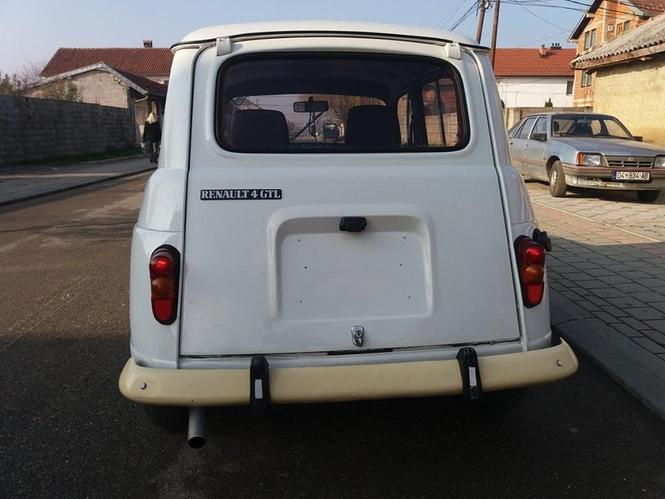 Renault R4