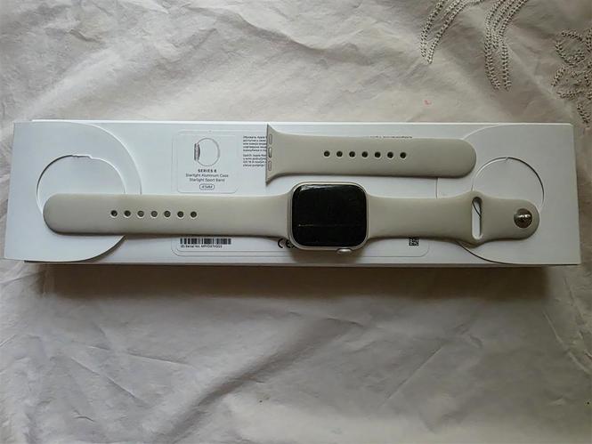 APPLE WATCH