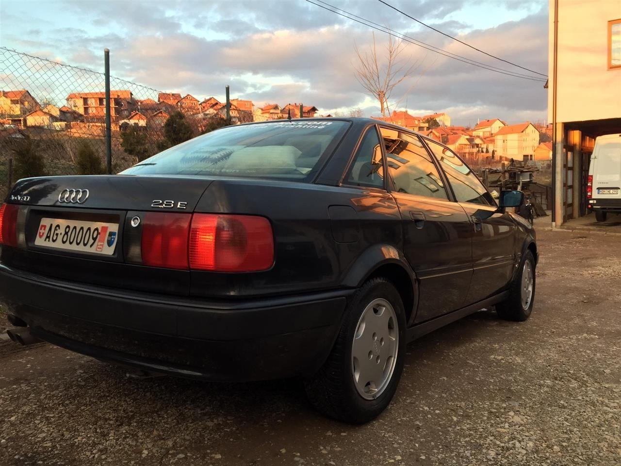 Audi-80-B4-