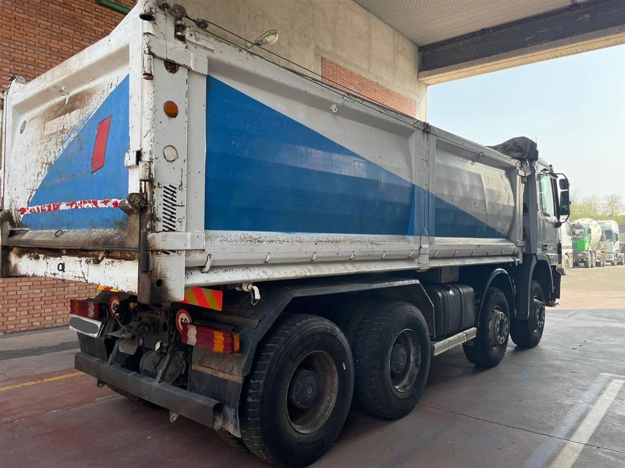 Actros-4aks-2005