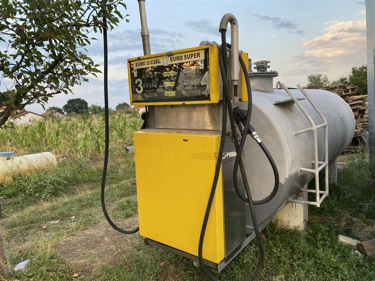 Shitet-rezervari-4000-L-per-nafte-ose-benzine