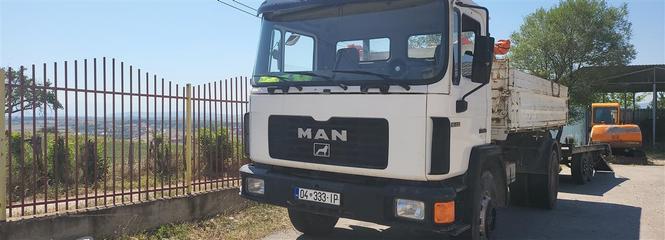 Man 18 232