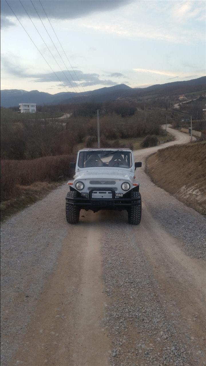 UAZ-1972-