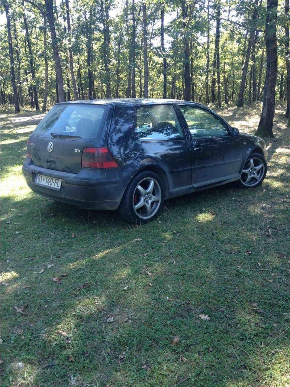 VW-Golf-4-benzin--99-