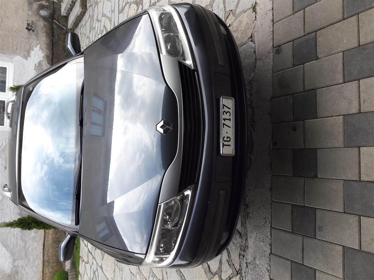 Renault-laguna-