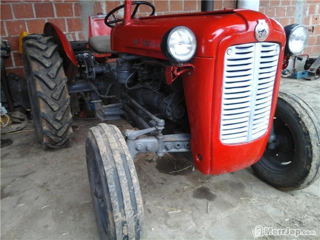 Traktor-IMT-539