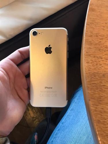 Shes 2 iPhone 7 CE &#55356&#56808&#55356&#56813