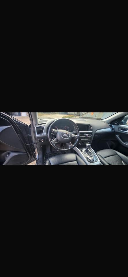 AUDI-Q5