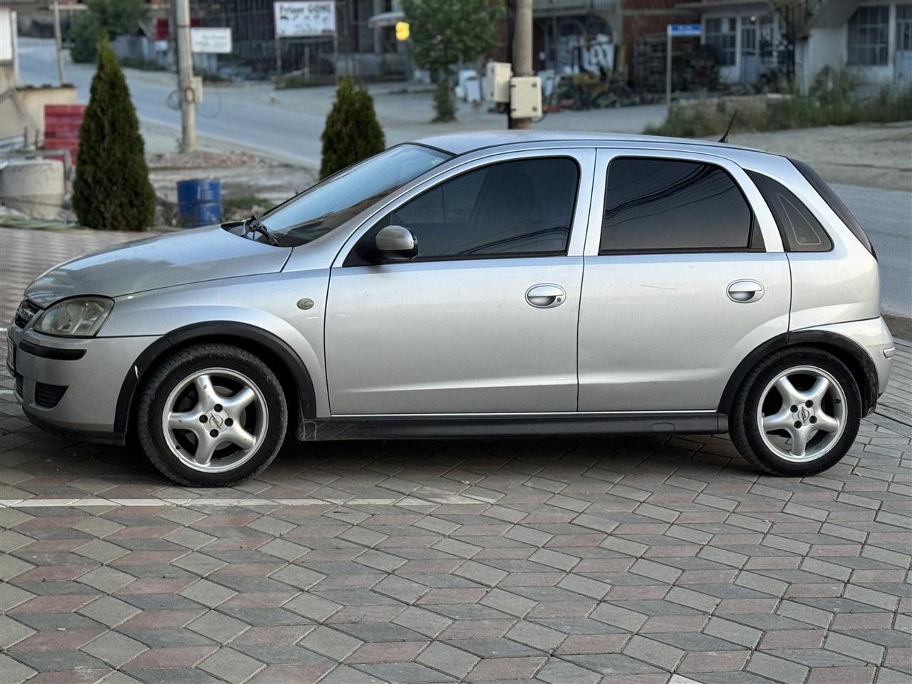 Opel-corsa