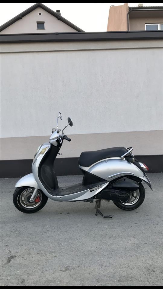 SYM-mio