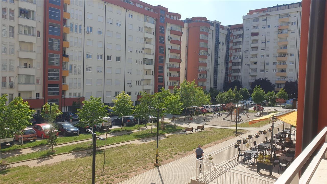 Zyre-me-qira--Kati-1--në-Rrugën-C