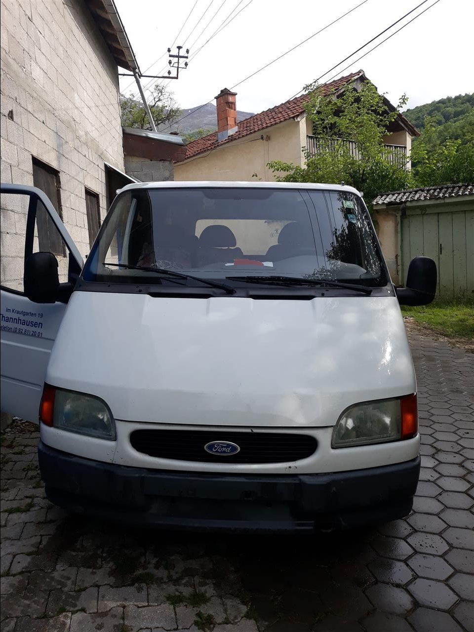 Ford-Transit-2-5