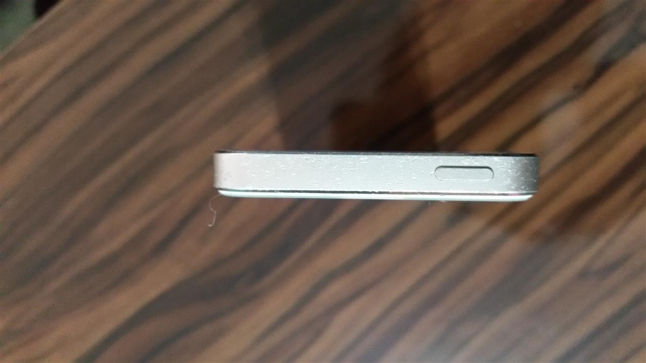iphone-5s-gold