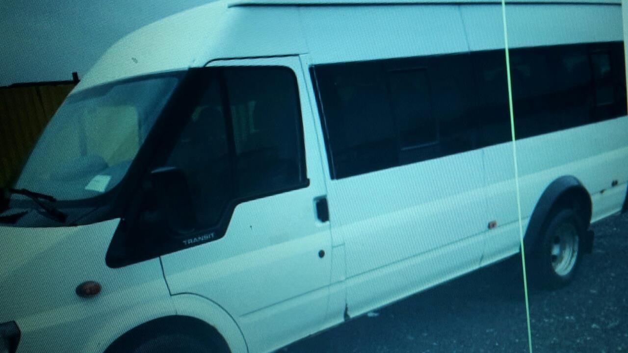 Ford-Transit-2006