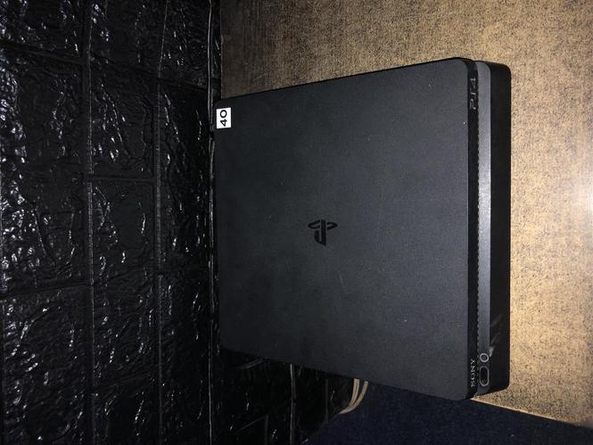 PS4