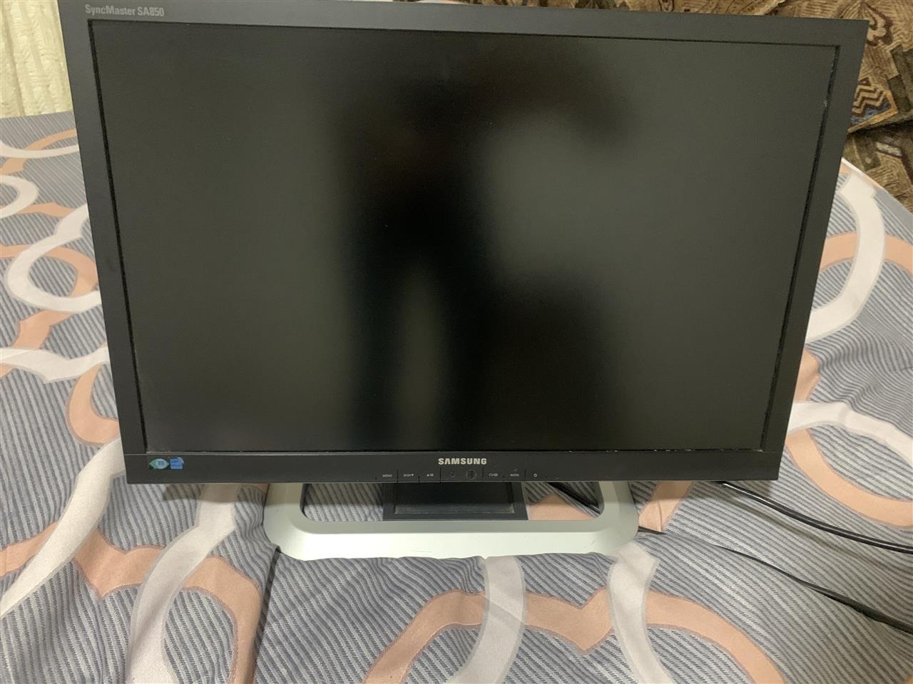 Monitor-24inch-Samsung