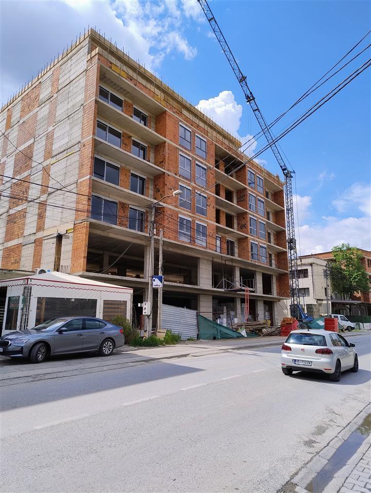 Shitet-penthousi-ne-Han-te-Elezit