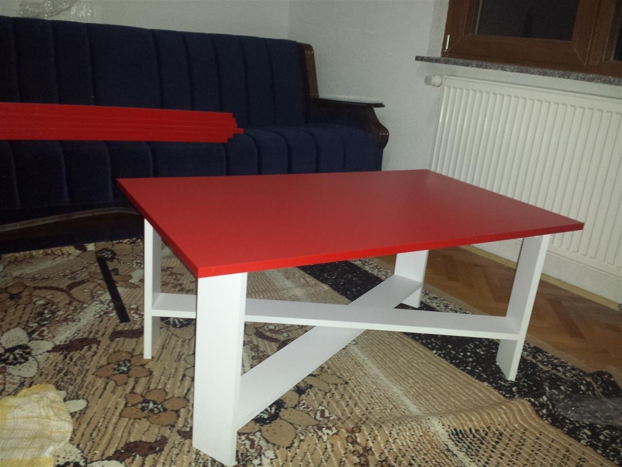 Tavoline-moderne-per-shtepi