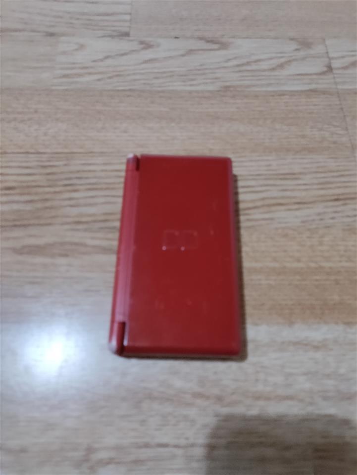 Nintendo-DS-lite-