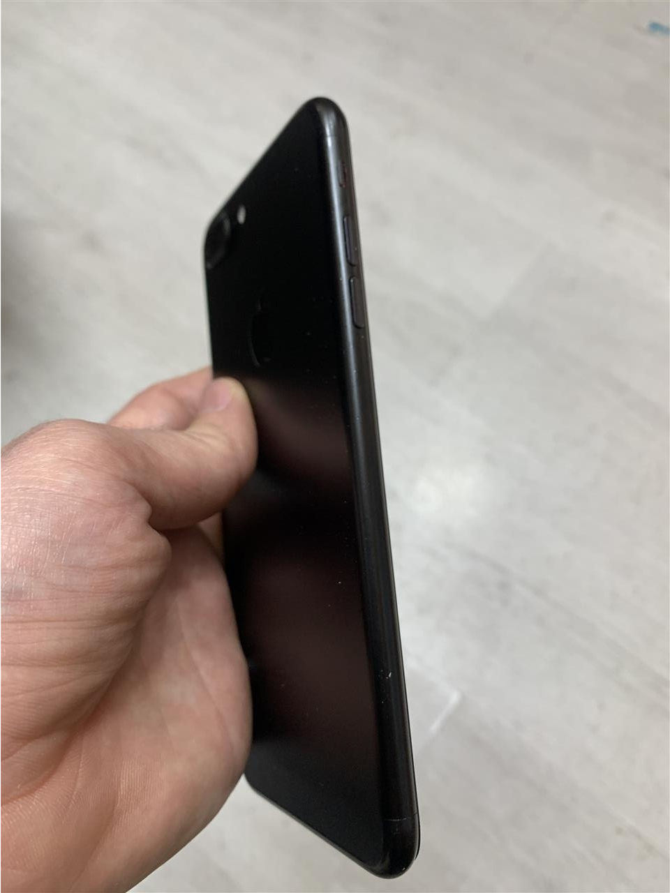 Iphone-7-plus-32b