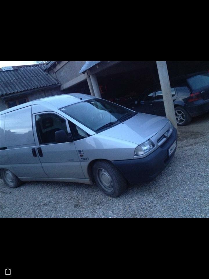PEUGEOT-EXPERT--01-