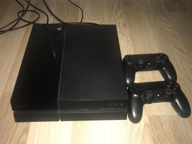 PS4