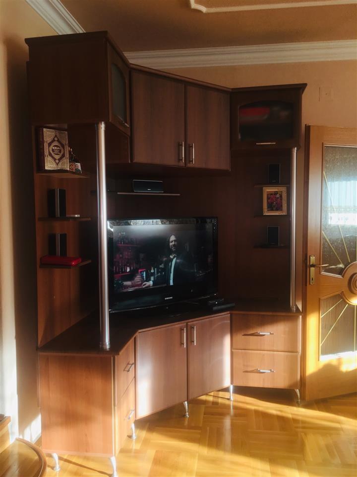 Komode-per-televizior