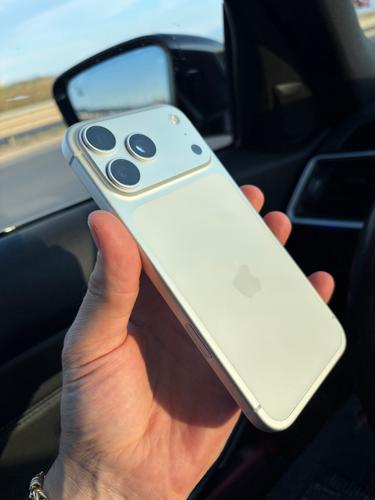 iphone 17 Pro Max - E sim