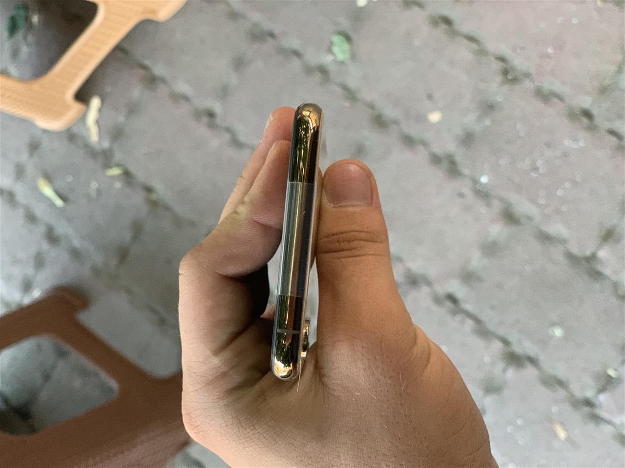 IPHONE-XS-MAX-