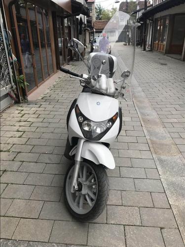 Piaggio Beverly 124cc