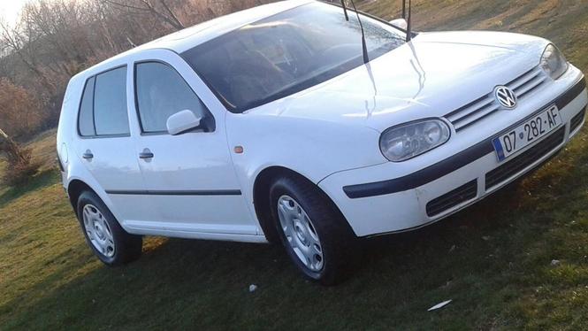 Golf 4
