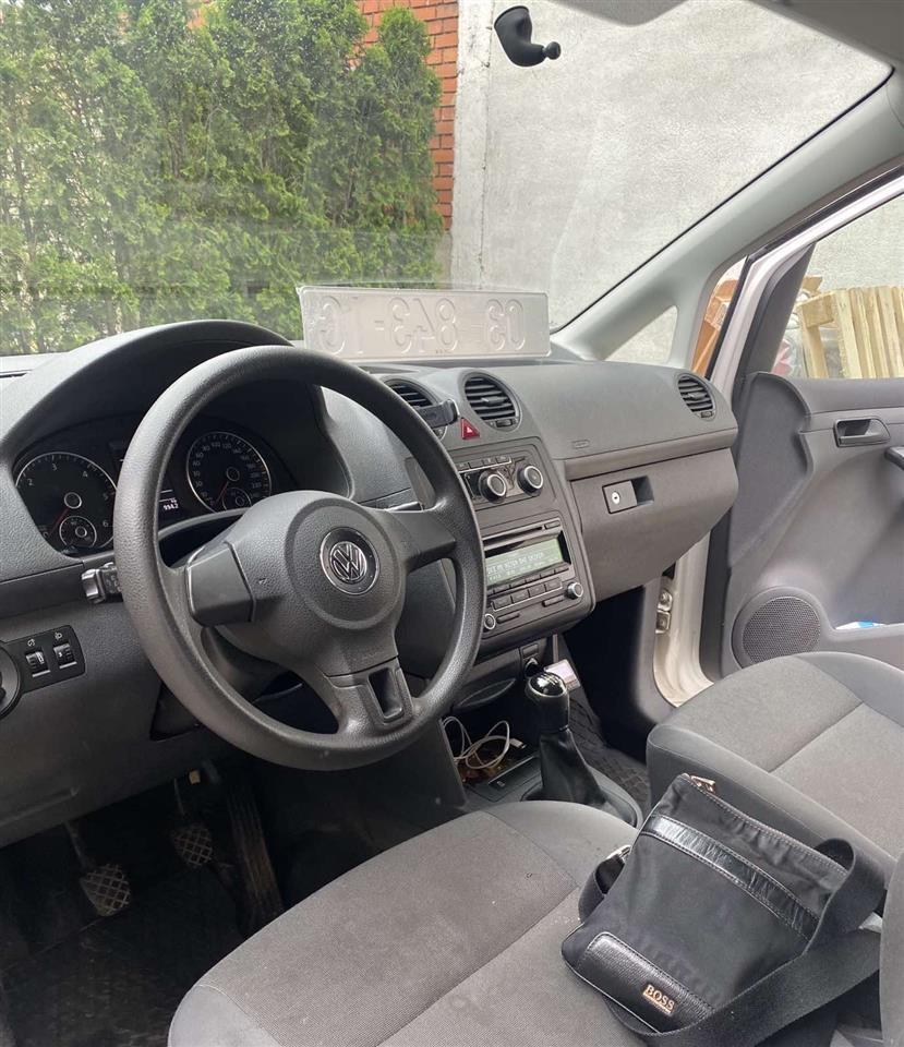 VW-CADDY-