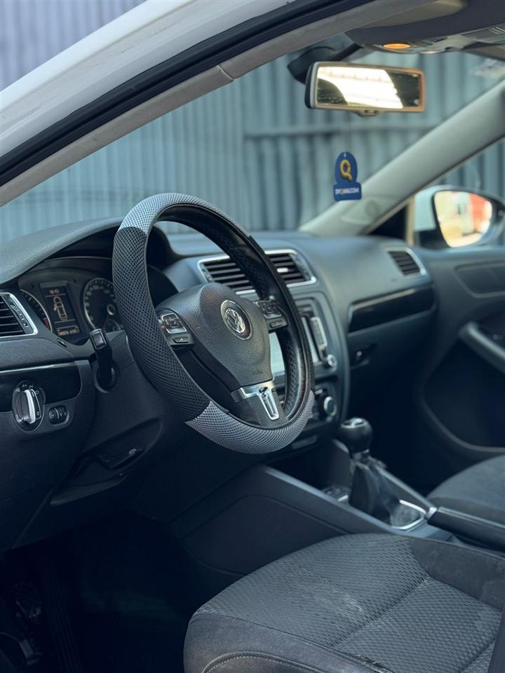VOLKSWAGEN-JETTA-1-6-TD-I----MUNDESI-NDRRIMI