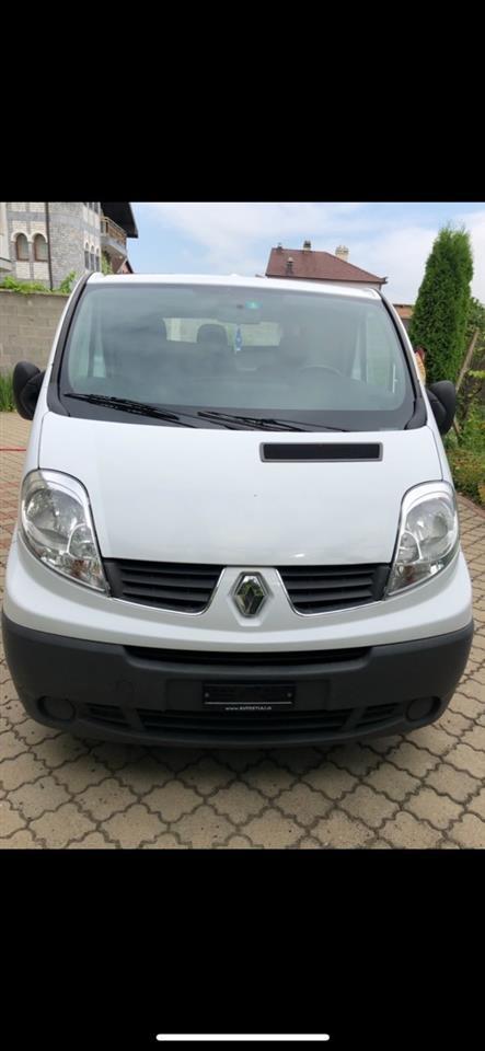 Kombi-Renault-trafic-