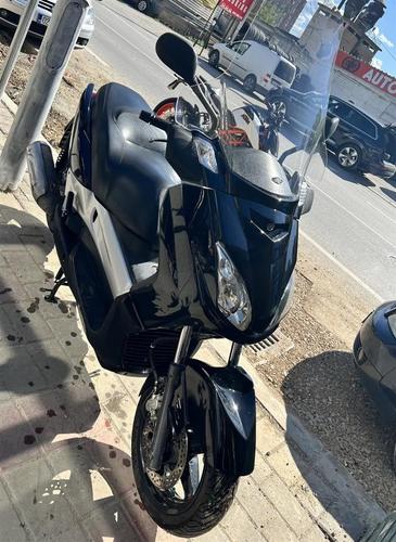 Shitet Motorri XMAX