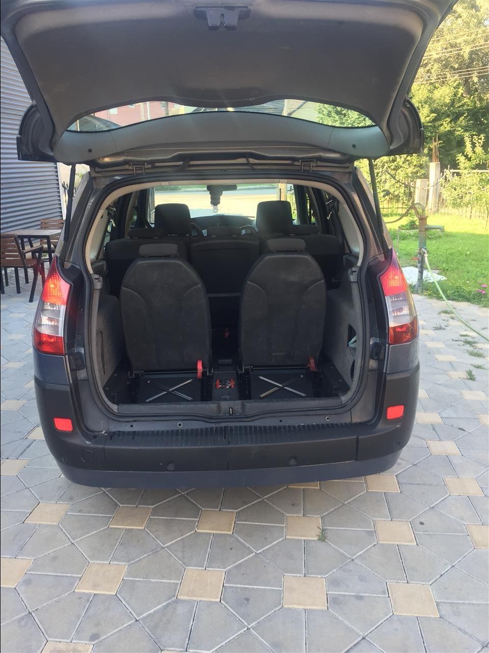 Renault-scenic