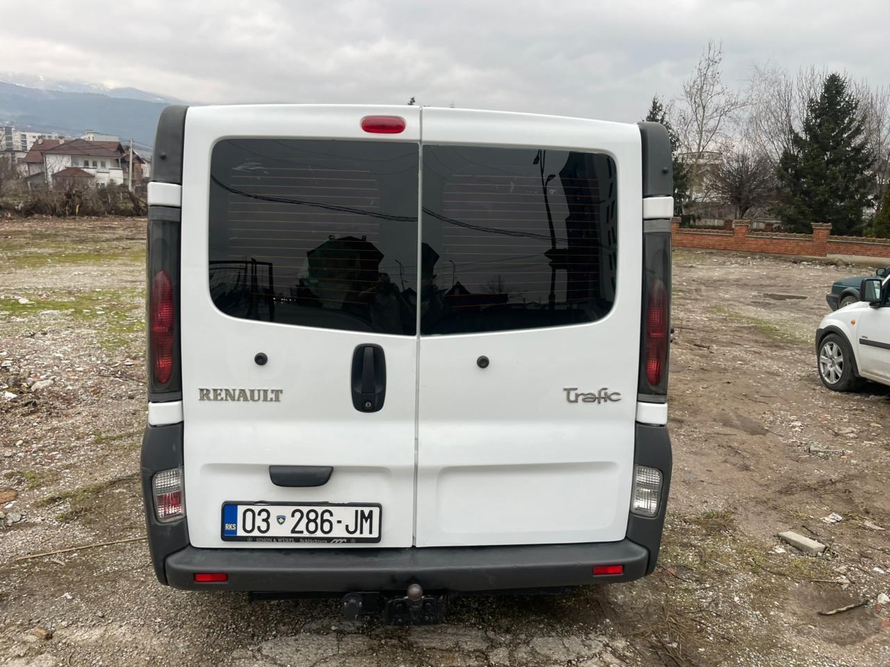 Renault-Trafic-t29-dci100