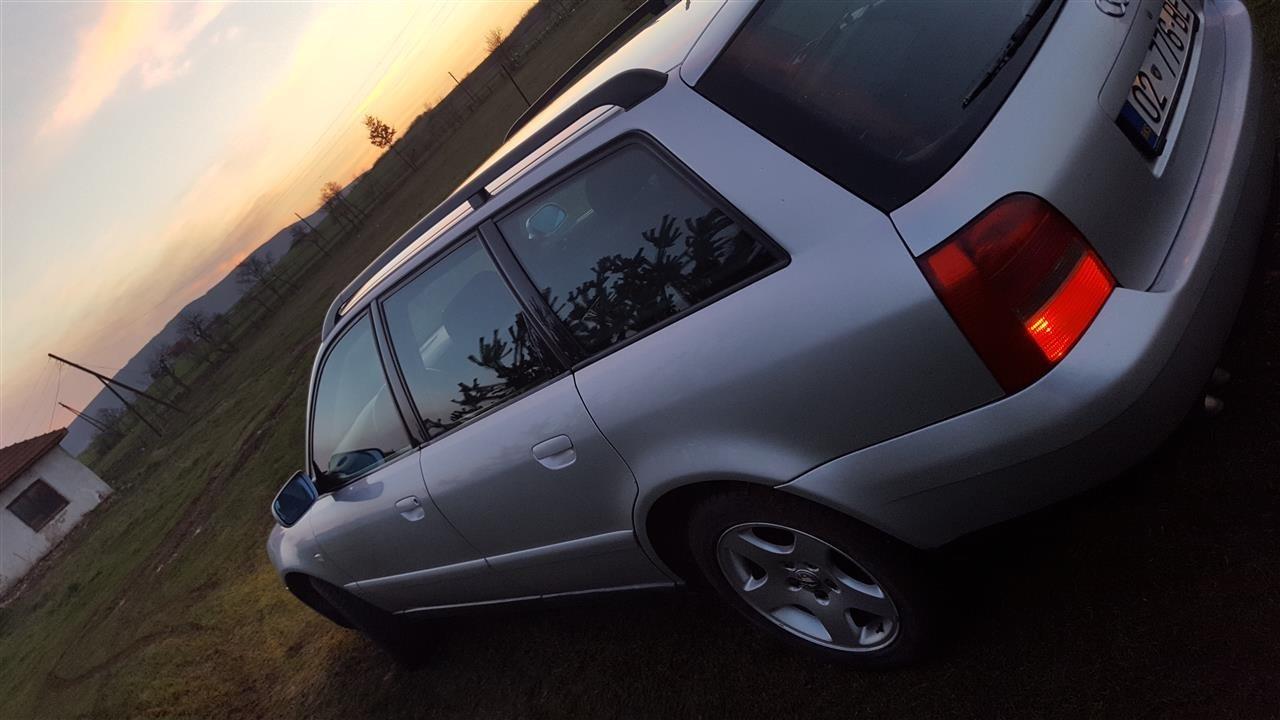 Shitet-Audi-A4-