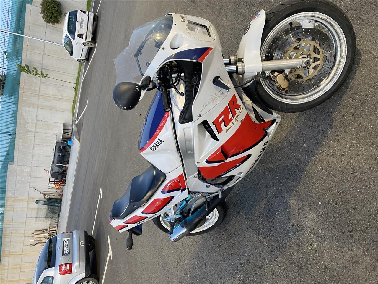 Shitet Yamaha FZR 1000cc Drenas