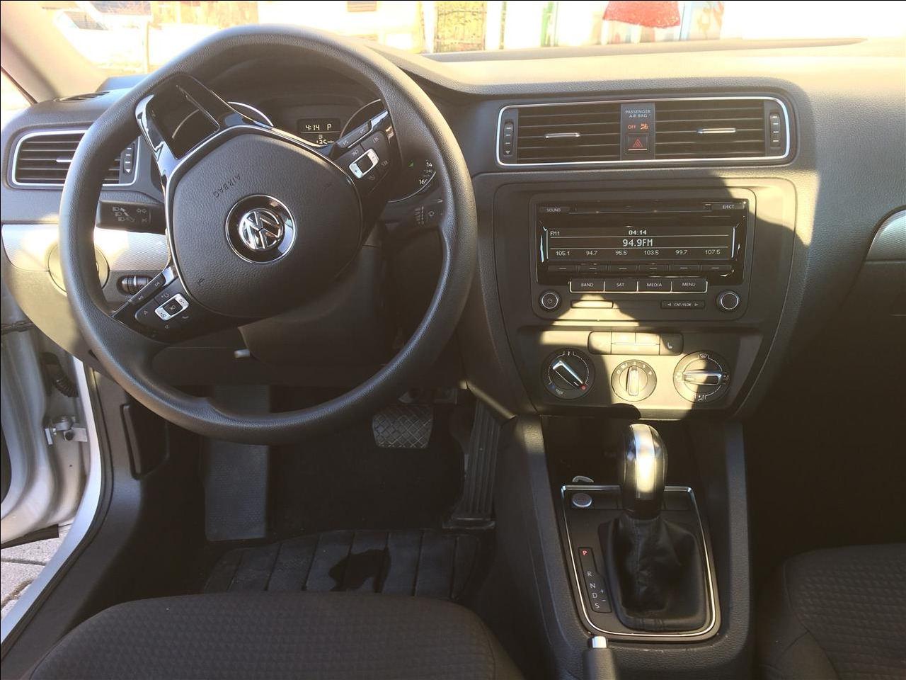 volkswagen-jetta-