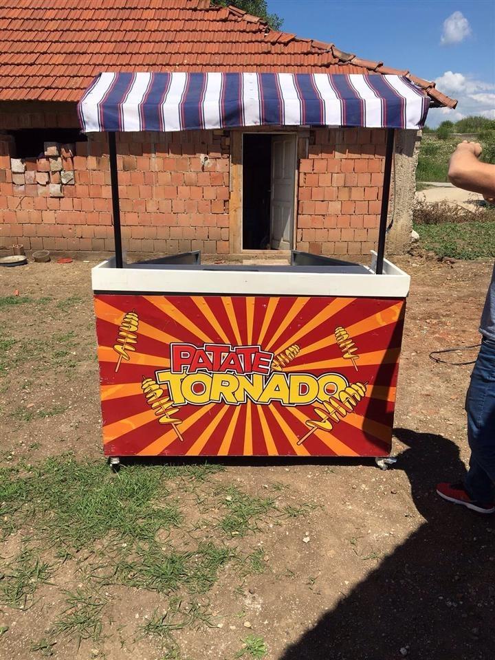 chips-tornado-spiral