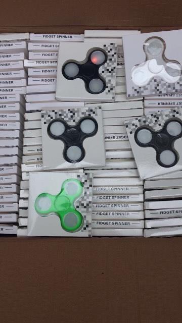 FIDGET-SPINNER
