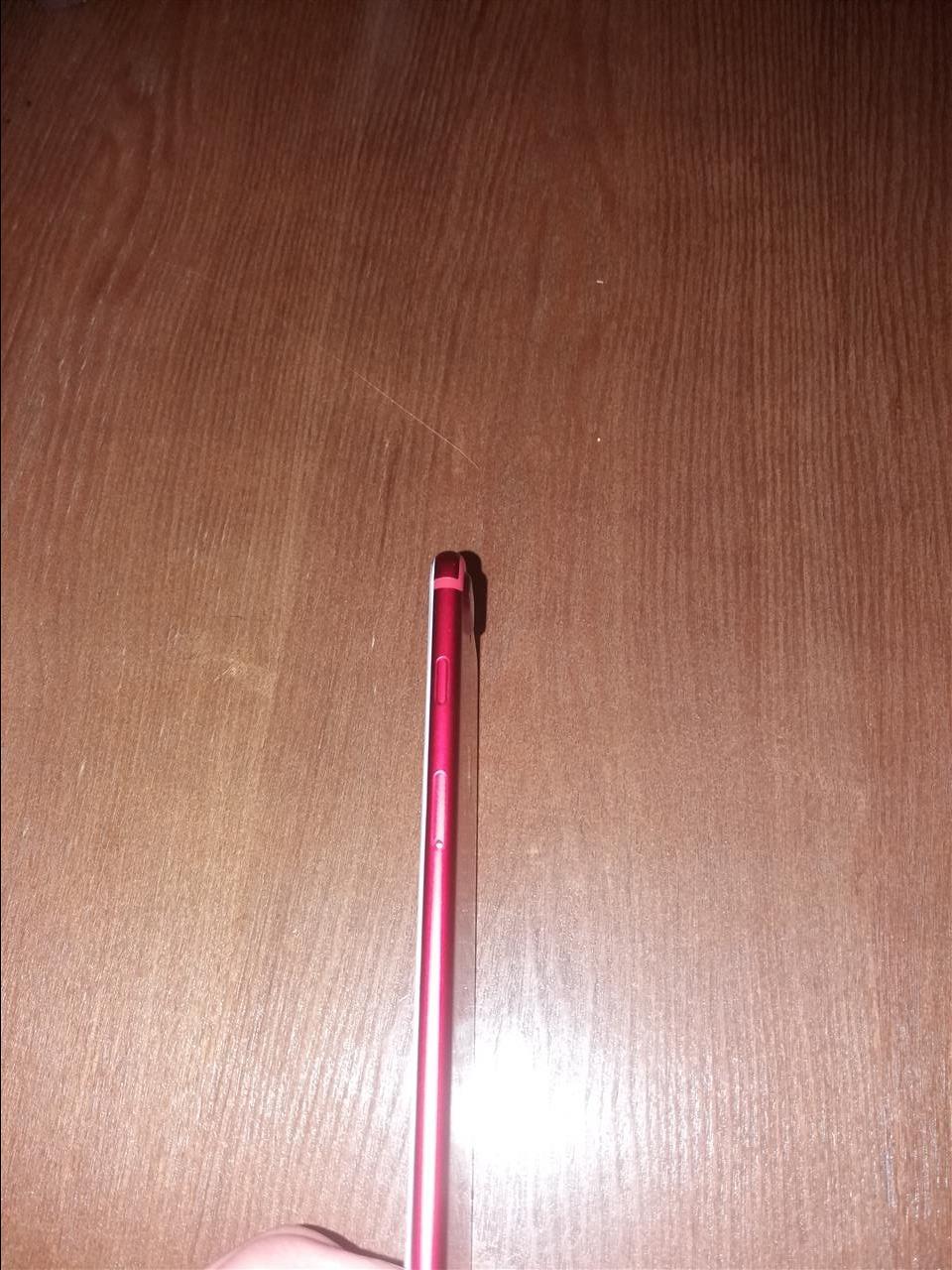 Iphone-7plus-red-