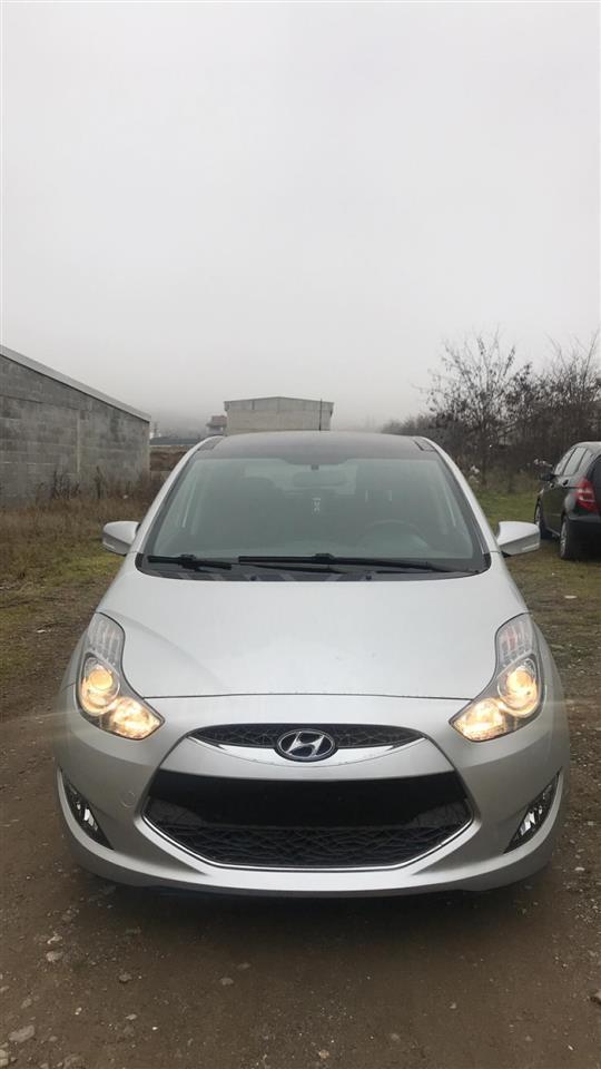 HYUNDAI-IX20-2011