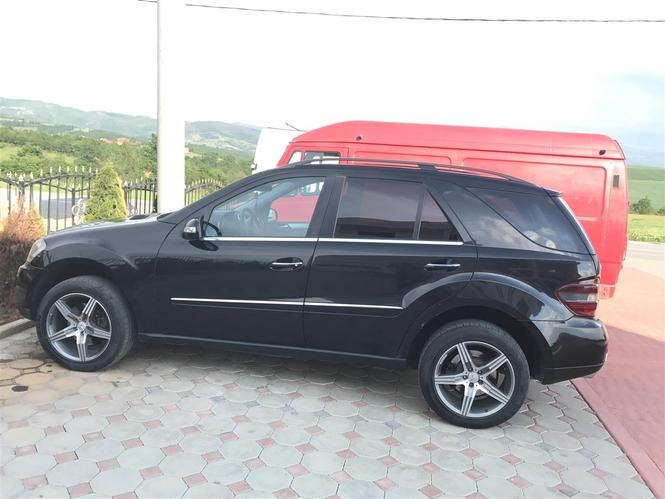 Mercedes ML320