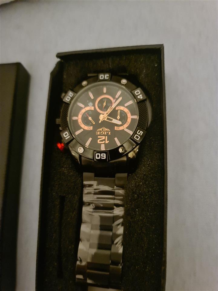 Lige-clock-