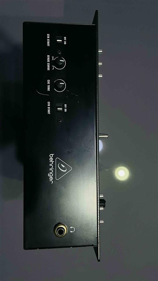 BEHRINGER