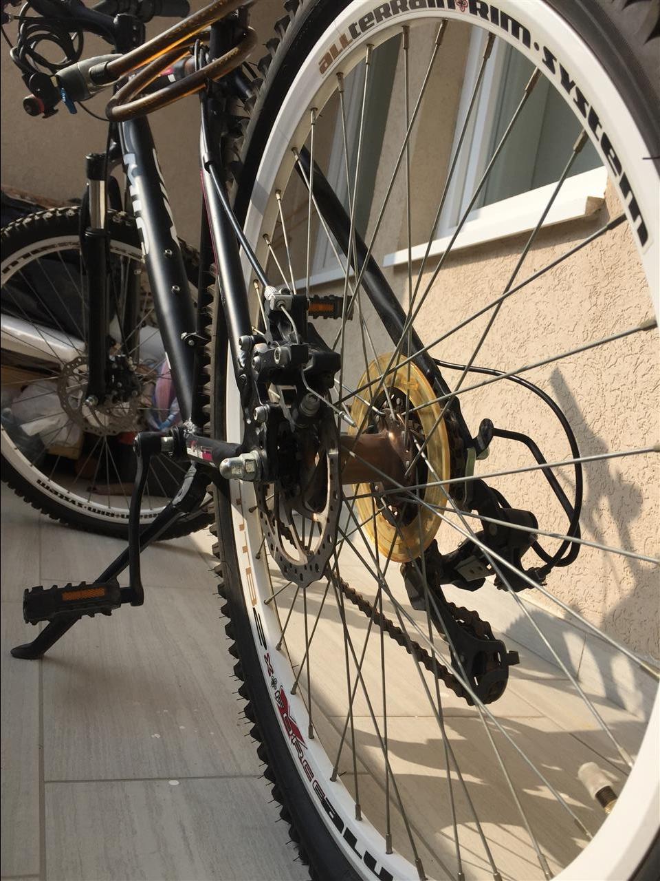 Mountain-Bike-